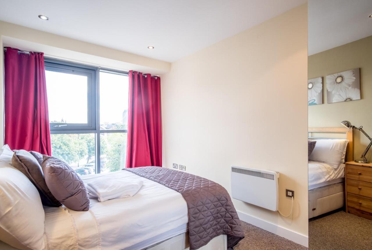 City One Bedroom Apartment With Juliet Balcony In West One - Parking Possible Sheffield Dış mekan fotoğraf